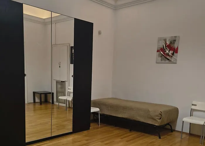 Zonaflat - Longtermrent- Opera Budapešť