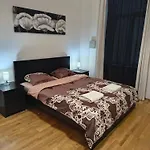Zonaflat - Longtermrent- Opera Apartman *